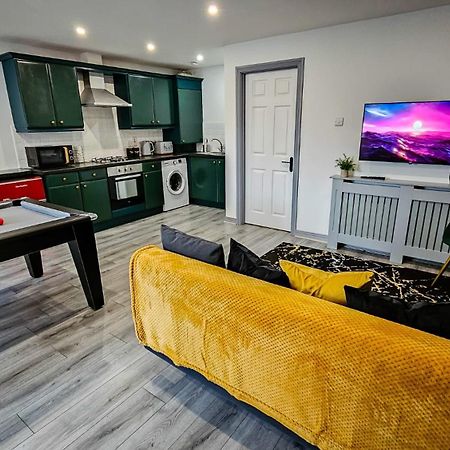 Modern City Centre Apartment 벨파스트 외부 사진