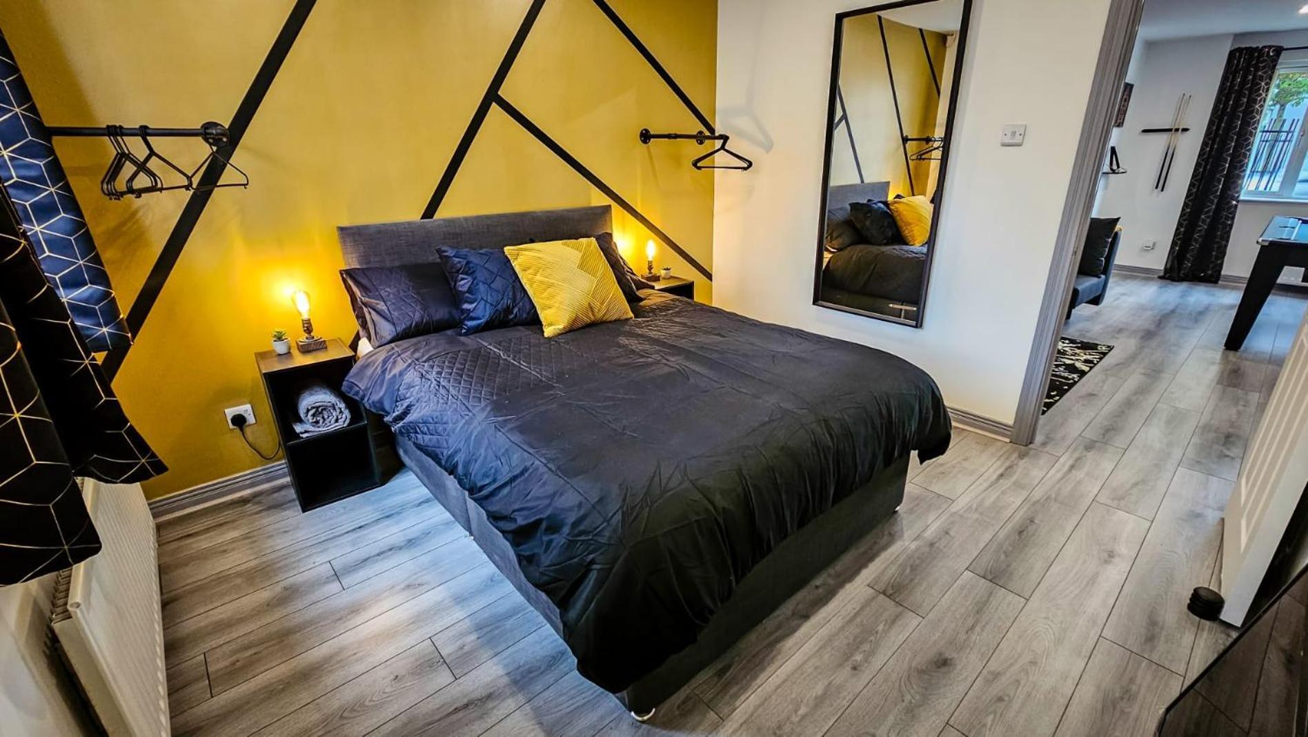 Modern City Centre Apartment 벨파스트 외부 사진
