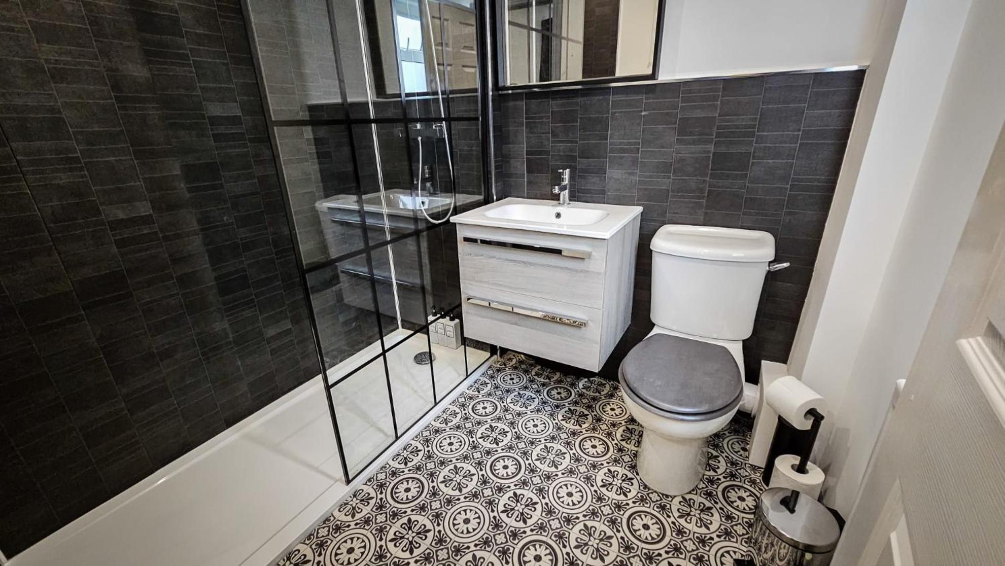Modern City Centre Apartment 벨파스트 외부 사진