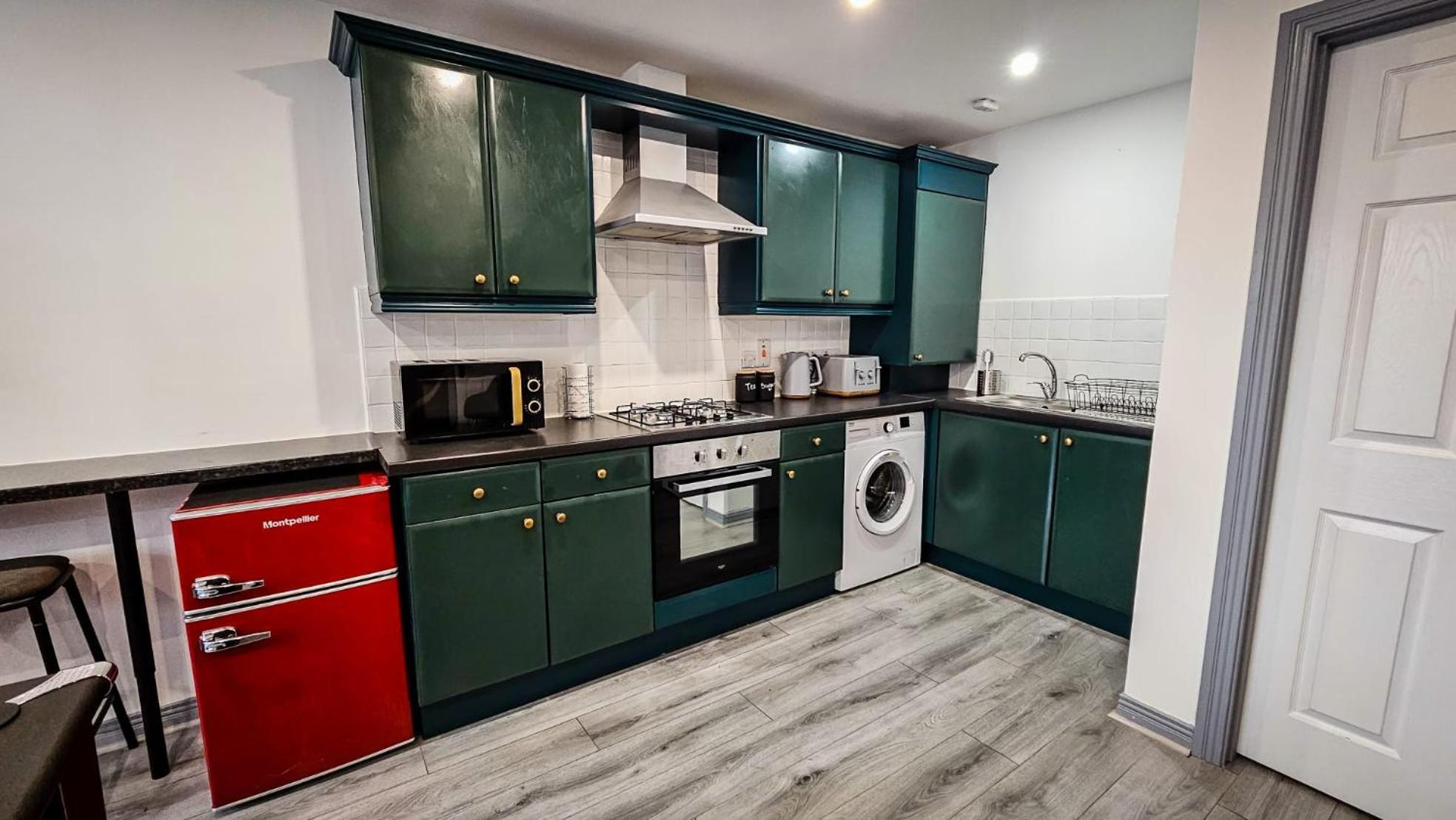 Modern City Centre Apartment 벨파스트 외부 사진