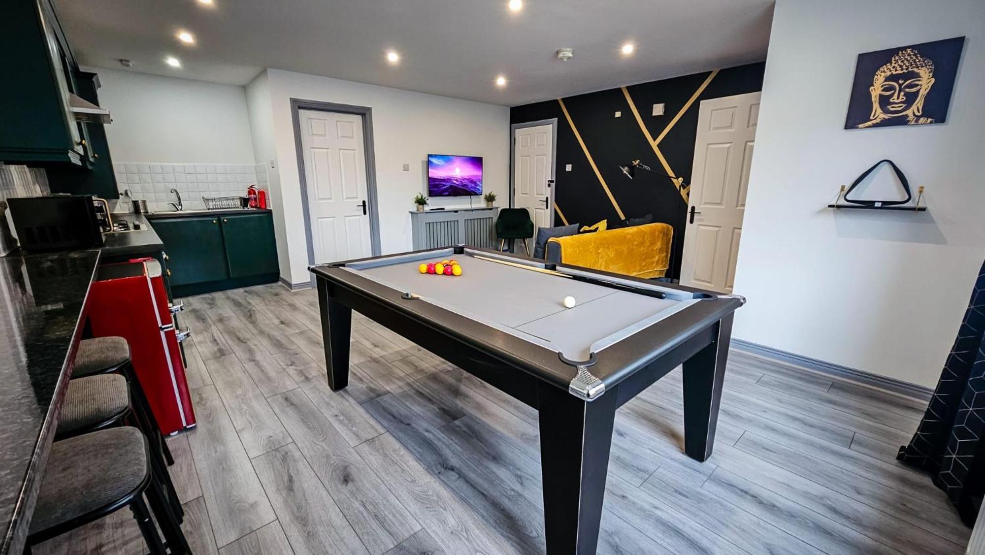 Modern City Centre Apartment 벨파스트 외부 사진